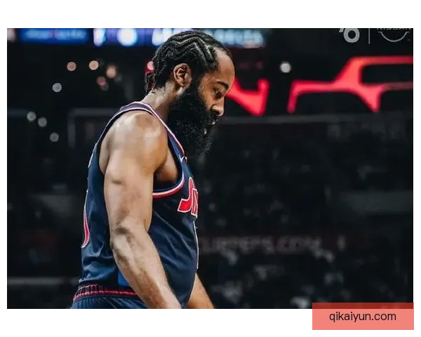 阿圭罗展现速度优势，近期状态回暖值得关注